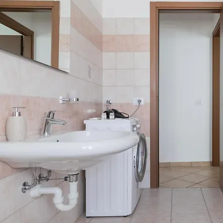 Apartamento Aura-elegant In The Heart Of