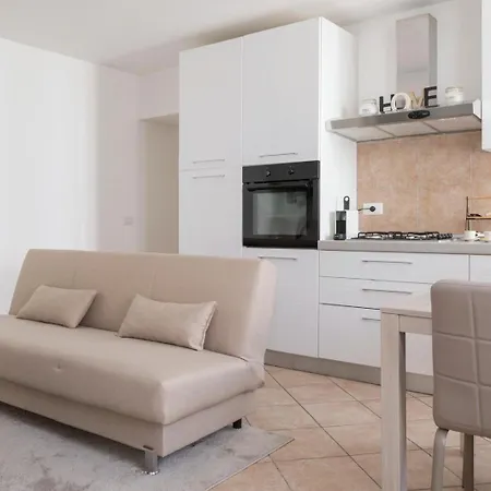 Aura-elegant In The Heart Of Apartman